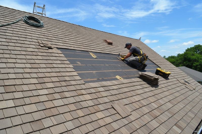 Shake Shingle Repair in Derby, CT